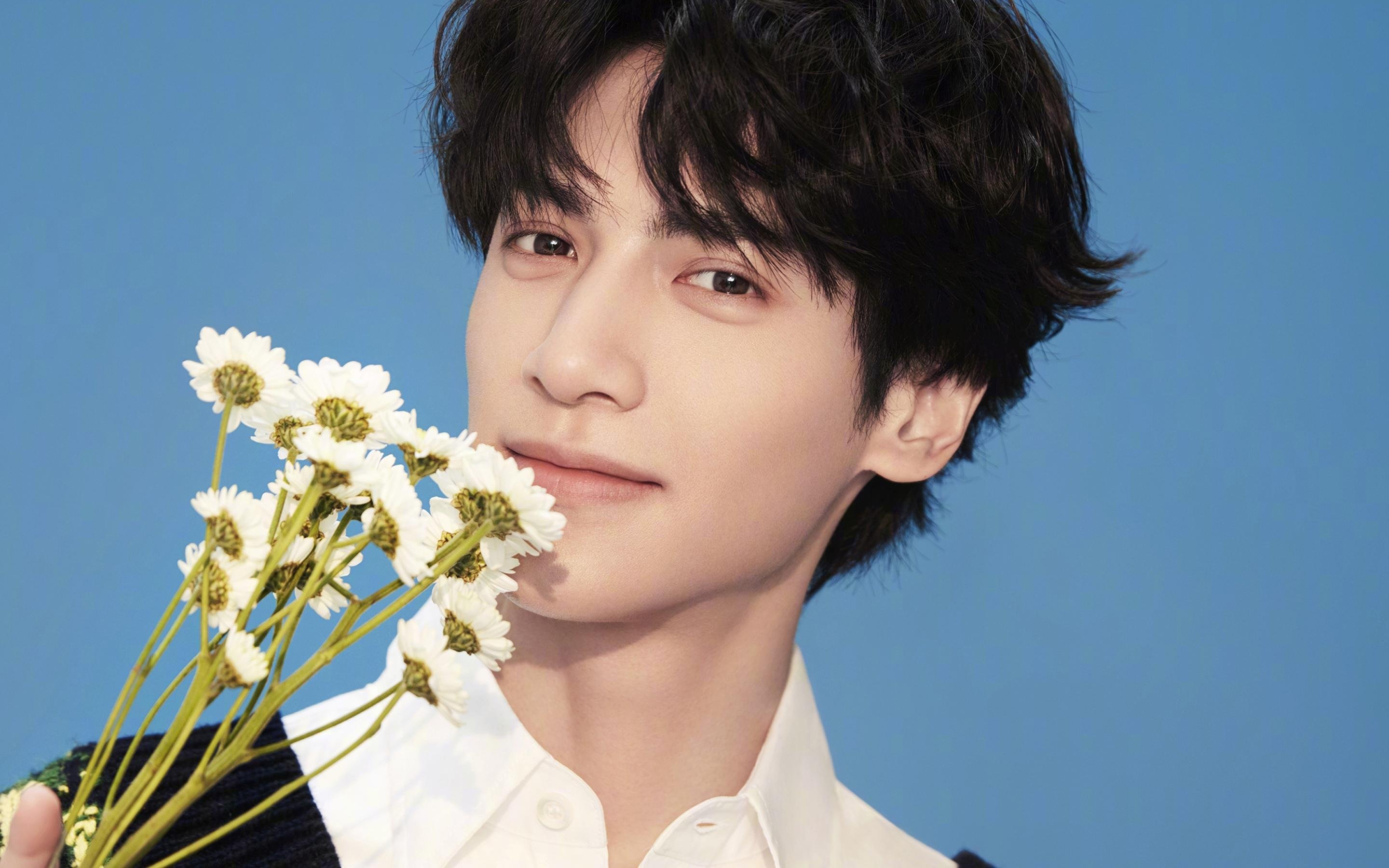 中超转会市场活跃 多队补强锋线阵容，中超最新转会动态