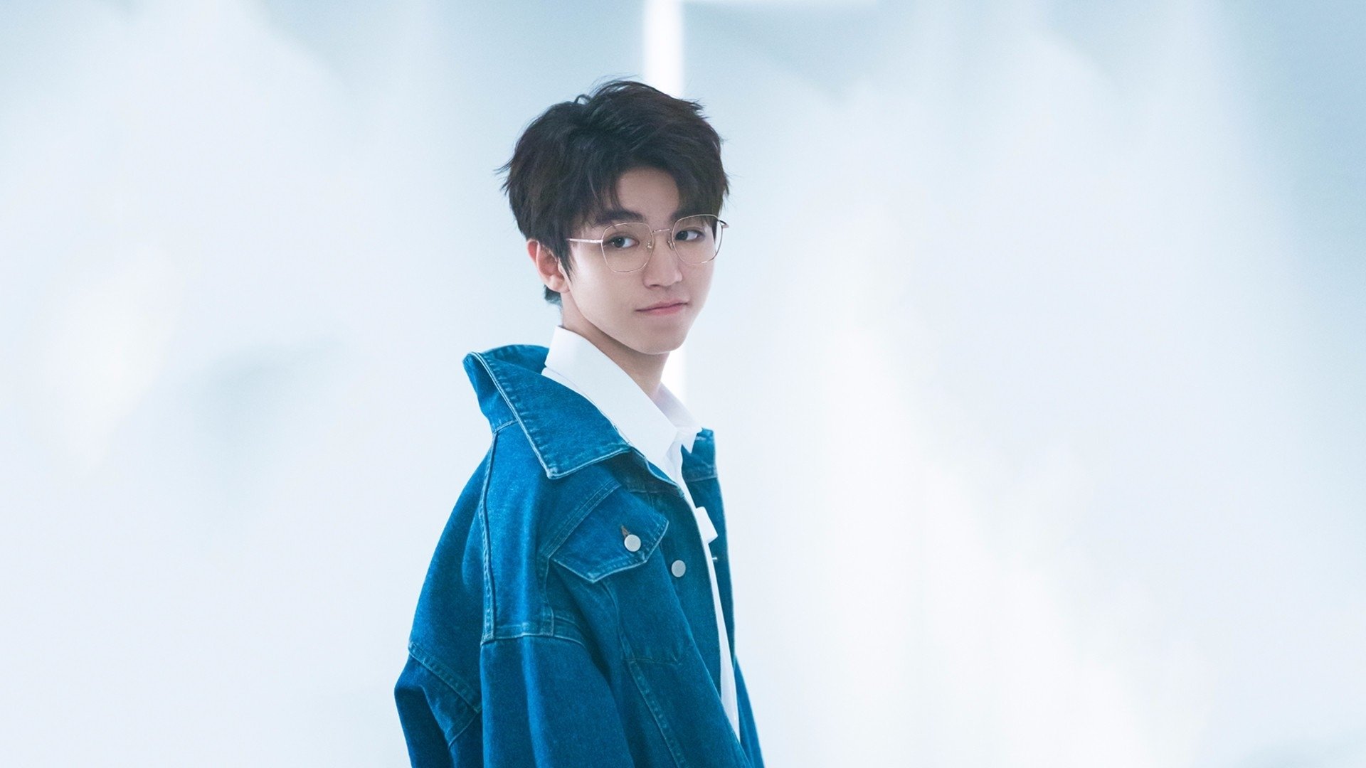 开云APP-七六人训练照片曝光体能训练细节，六七人拍照姿势大全图片